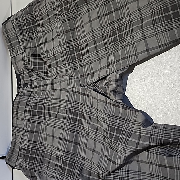 Nike golf tour performance 36x32 black and gray pants - Picture 5 of 7